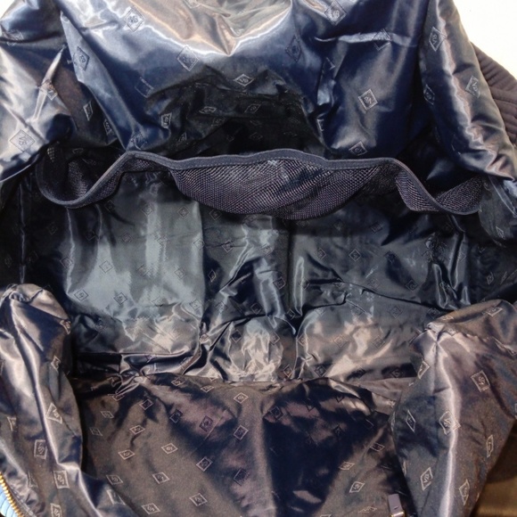 Vera Bradley Lg Microfiber Duffel in Hot Angles - Picture 7 of 7